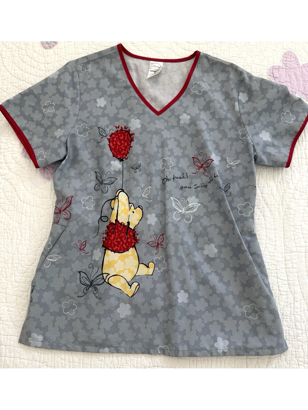 Disney Womens Winnie the Pooh Scrub Top V-Neck Gray Floral Print Size M